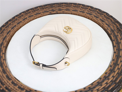 Gu.cci GG Marmont Half Moon Shaped Mini Bag White 699514