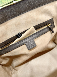 Gu.cci Ophidia GG Medium Tote Bag 524537