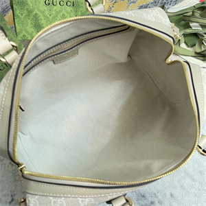 Gu.cci Ophidia GG Medium Top Handle Bag 772065