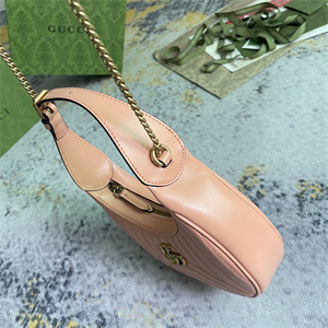 Gu.cci GG Marmont Half Moon Shaped Mini Bag 699514