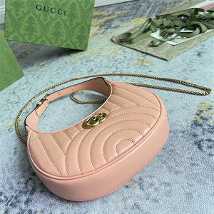 Gu.cci GG Marmont Half Moon Shaped Mini Bag 699514