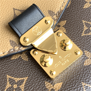 L.V Pochette Métis Reverse Monogram Canvas M44876