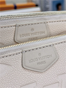 L.V Multi Pochette Accessories Monogram Empreinte Grained Cowhide Cream M80399