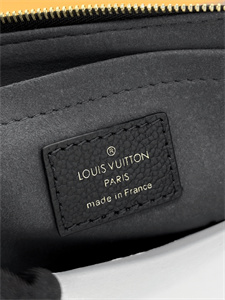L.V Multi Pochette Accessories Monogram Empreinte Grained Cowhide Black M80399