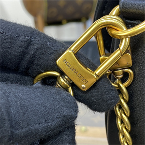 L.V New Wave Multi Pochette Black M56461