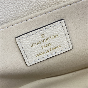 L.V Pochette Métis East West Monogram Empreinte Cream M22942
