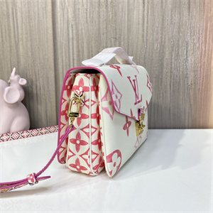 L.V Pochette Métis Bag Canvas Hot Pink M23055