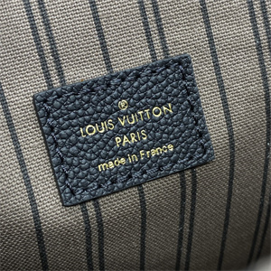 L.V Pochette Métis Monogram Empreinte Black M41487