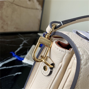 L.V Pochette Métis Monogram Empreinte Cream M41487