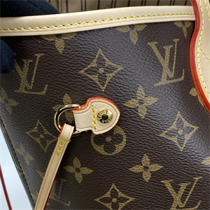 L.V Neverful MM Monogram Canvas Inside Beige M40995
