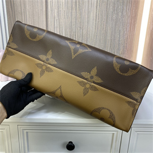 L.V ONTHEGO GM Monogram Canvas with Monogram Long Strap M44576