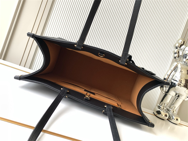 L.V ONTHEGO GM Monogram Empreinte Black M44925