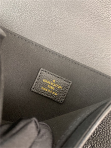 L.V Pochette Métis Monogram Empreinte Black M59211
