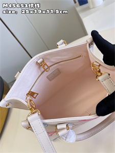 L.V ONTHEGO PM Monogram Empreinte Embroidery M45653