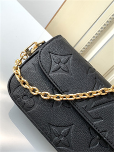 L.V Wallet On Chain IVY Monogram Emprenite Black M82154