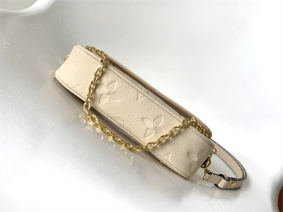 L.V Wallet On Chain IVY Monogram Emprenite Cream M82210