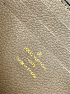 L.V Wallet On Chain IVY Monogram Emprenite Beige M82211