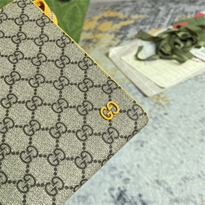 Gu.cci Pouch Canvas with GG Detail Yellow 768255