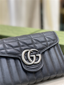 Gu.cci GG Marmont Mini Bag Black 474575
