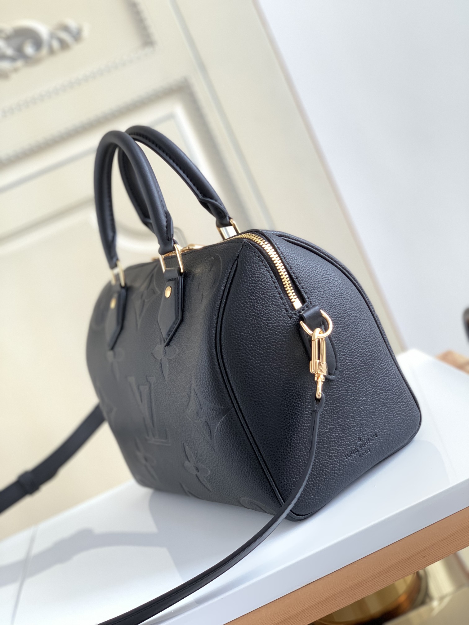 L.V Speedy Bandoulière 25 Monogram Empreinte Black M58947
