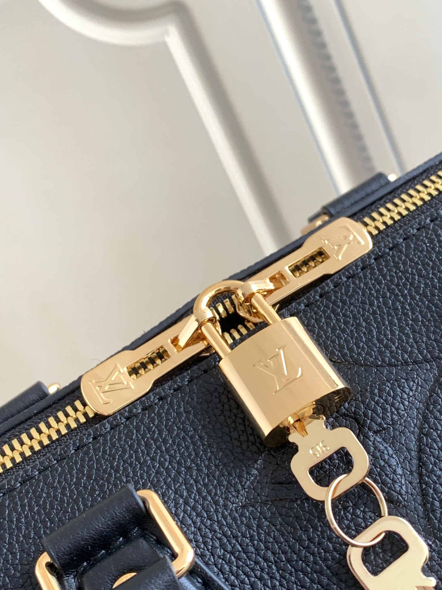 L.V Speedy Bandoulière 25 Monogram Empreinte Black M58947