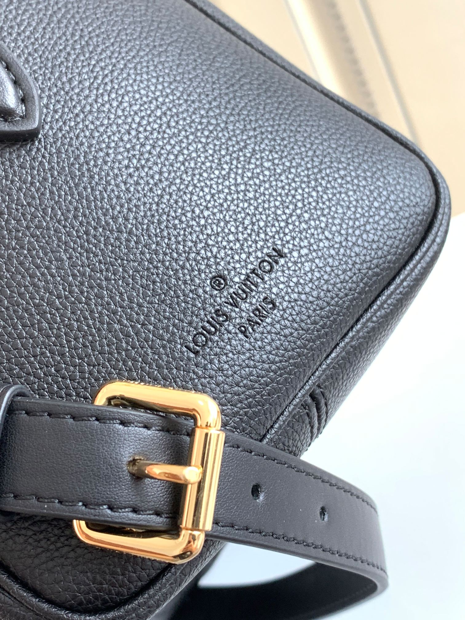 L.V Speedy Bandoulière 25 Monogram Empreinte Black M58947