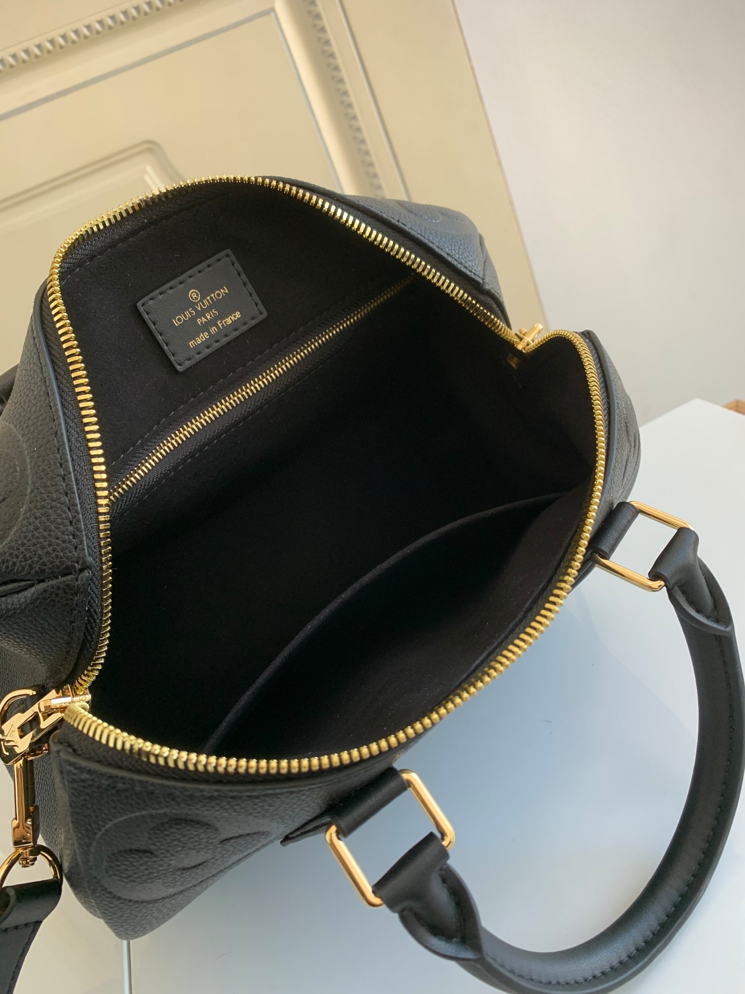 L.V Speedy Bandoulière 25 Monogram Empreinte Black M58947