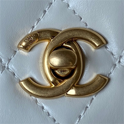 Cha.nel Wallet On Chain With Handel Shinny Calfskin Gold Tone Metal White AP3240