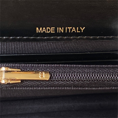 Cha.nel Wallet On Chain Grained Calfskin Gold Tone Metal Black AP3368