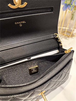 Cha.nel Wallet On Chain Grained Calfskin Gold Tone Metal Black AP3580