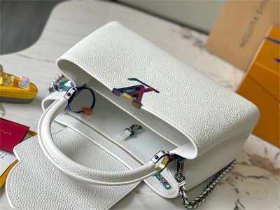 L.V Capucines MM Bag Taurillon Leather White M22055