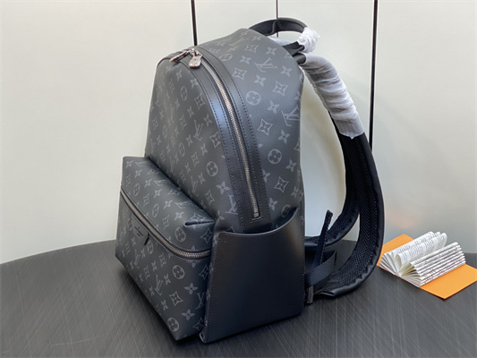 L.V Discovery PM Backpack Monogram Eclipse M22558