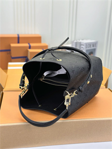 L.V Néonoé MM Bag Monogram Empreinte Black M45306