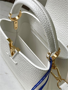 L.V Capucines Mini Bag Taurillon Leather White M59433