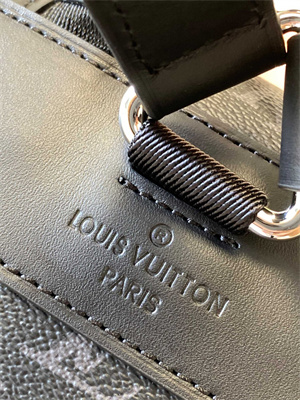 L.V Christopher MM Backpack Damier Graphite Canvas N41379