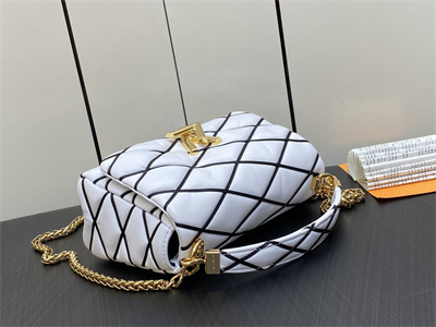 L.V  Go-14 MM Bag Lambskin White/Black M22890