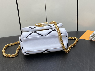 L.V Pico Go-14 Bag Lambskin White/Black M23762