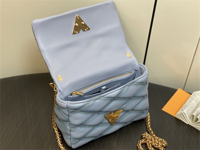 L.V Go-14 MM Bag Lambskin Ecume Gray M24186