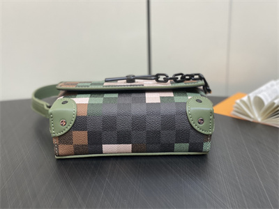 L.V Steamer Wearable Wallet Damoflage Coated Canvas Green M83172