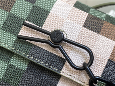 L.V Steamer Wearable Wallet Damoflage Coated Canvas Green M83172