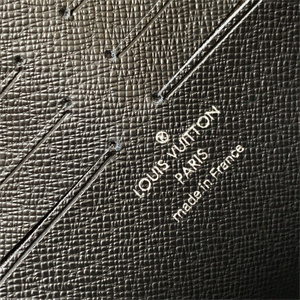 L.V Pochette Voyage MM Damier Graphite Canvas N41696