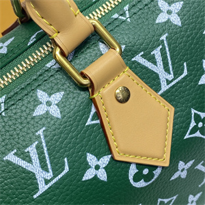L.V Speedy P9 Bandoulière 25 Monogram Soft Calfskin Green M24423