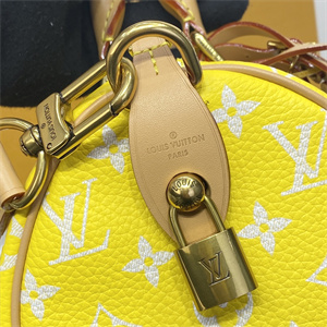 L.V Speedy P9 Bandoulière 25 Monogram Soft Calfskin Jaune Mat M24426