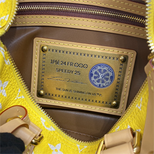 L.V Speedy P9 Bandoulière 25 Monogram Soft Calfskin Jaune Mat M24426