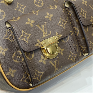 L.V Hudson GM Shoulder Bag Monogram Canvas M40045