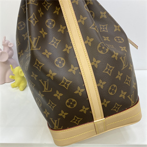 L.V Noé Bag Monogram Canvas M42224