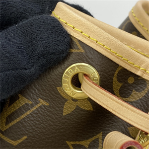 L.V Noé Bag Monogram Canvas M42224