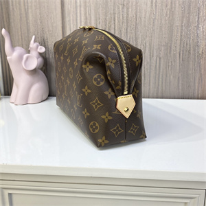 L.V Cosmetic GM Pouch Monogram Canvas M46458