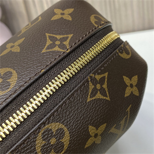 L.V Cosmetic GM Pouch Monogram Canvas M46458