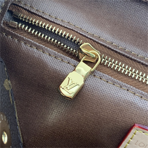 L.V Toilet Dopp Kit Pouch Monogram Canvas M44494